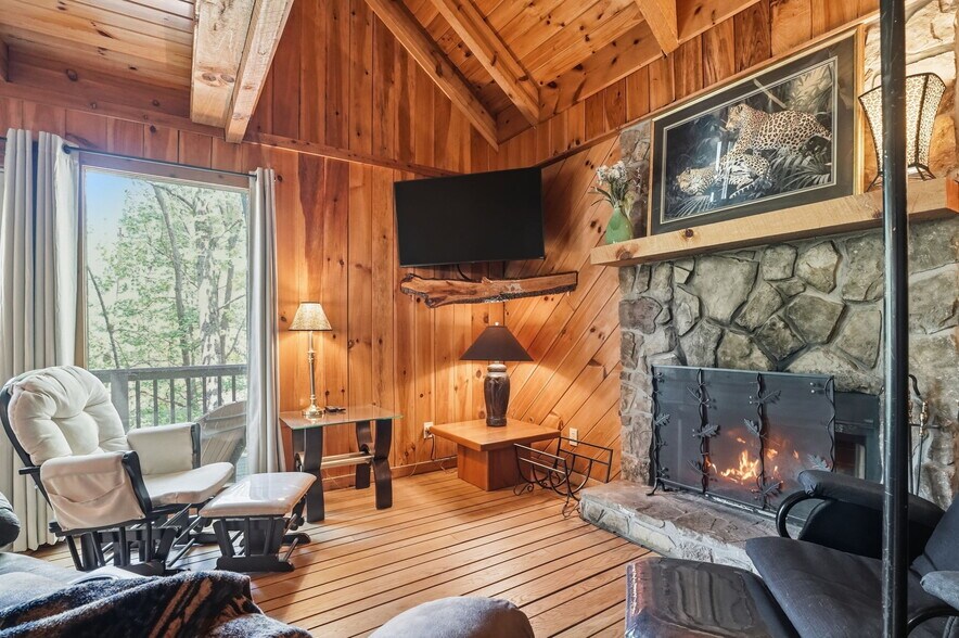 More Photos Of 5730 Highway 356, Sautee Nacoochee Specialty For Sale