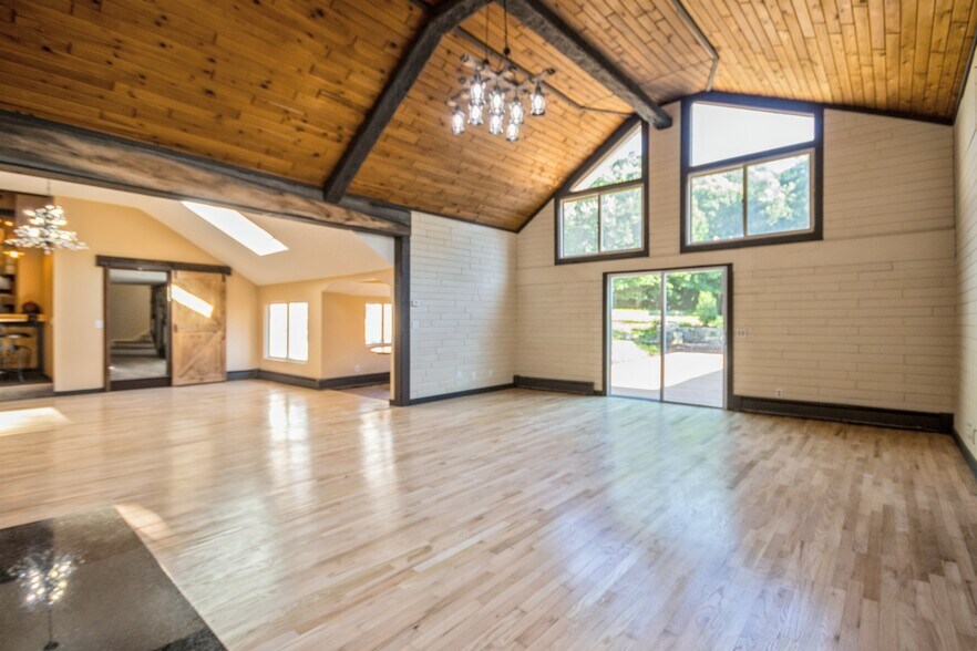 More Photos Of 584 Milltown Rd, Brewster Village Specialty For Sale