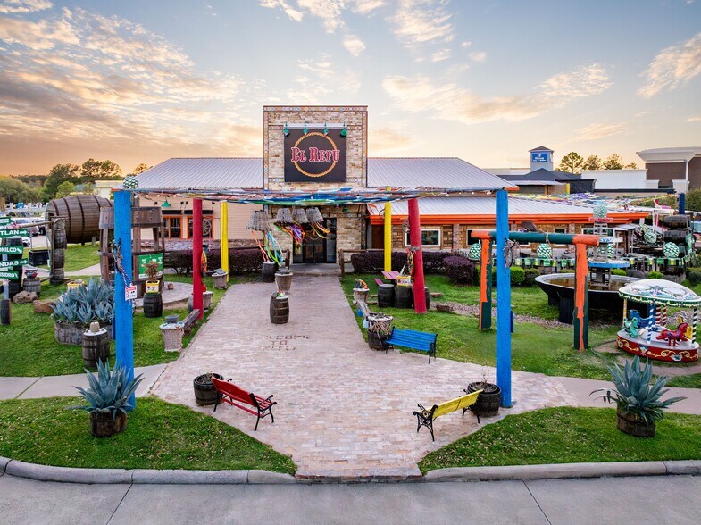 Primary Photo Of 17111 Tomball Pky, Houston Restaurant For Sale