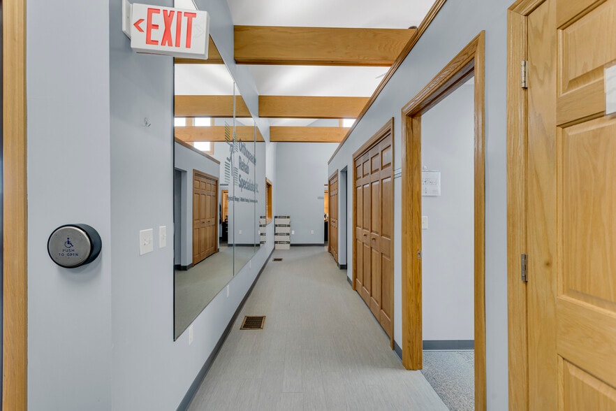 More Photos Of 113 S East Ave, Jackson Medical For Lease