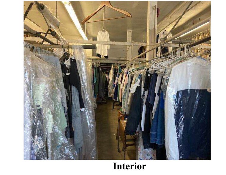 More Photos Of 9422 Main St, Los Angeles Freestanding For Sale