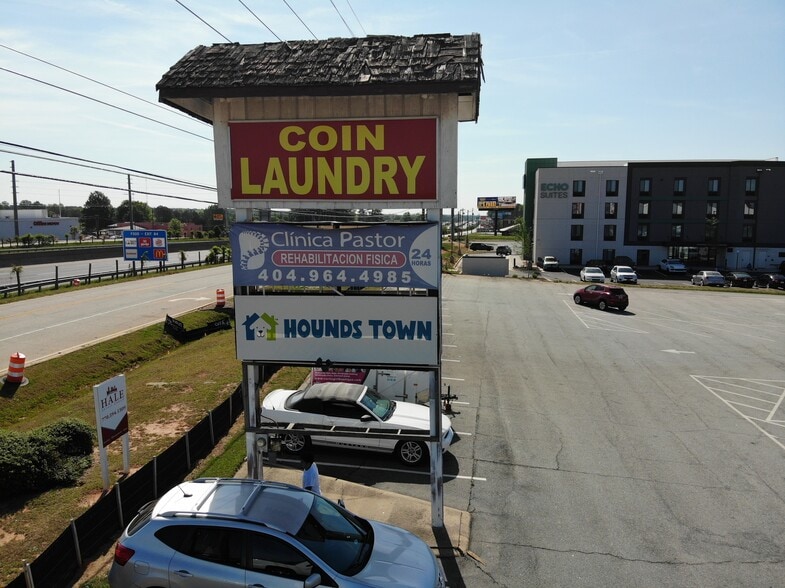 More Photos Of 1363 Iris Dr SE, Conyers Freestanding For Sale