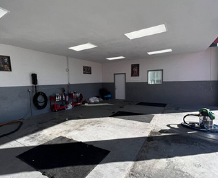 More Photos Of 2225 Club Way, San Bernardino Auto Repair For Sale