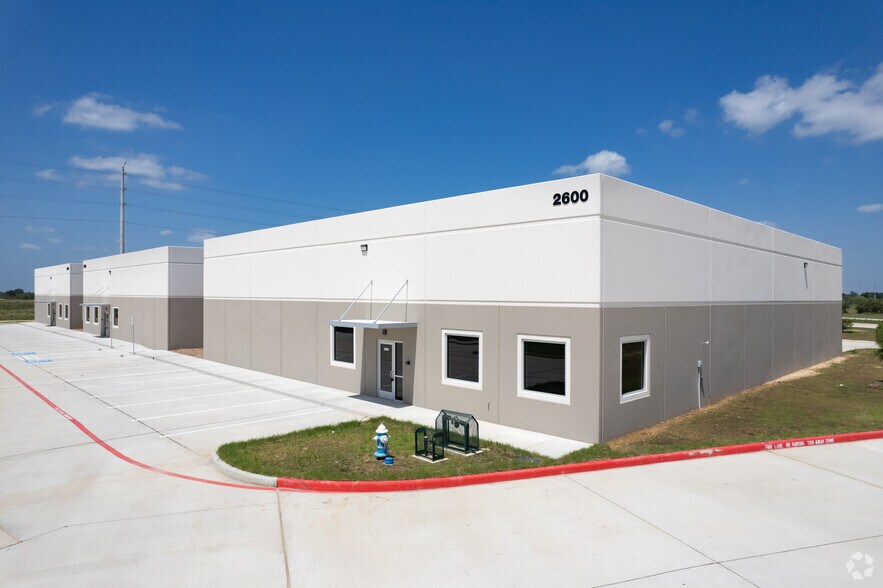 More Photos Of 2701 Twinwood Pky, Brookshire Distribution For Sale