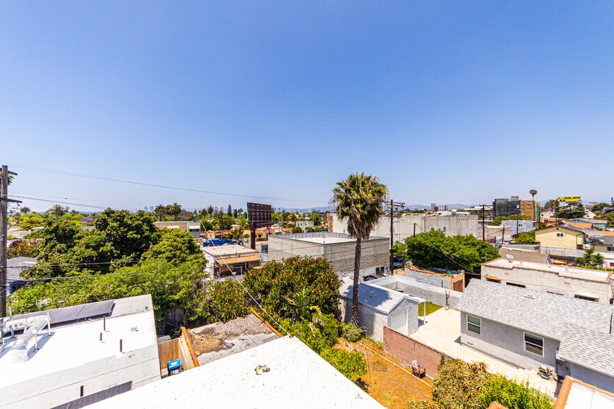 More Photos Of 2223 S Highland Ave, Los Angeles Apartments For Sale
