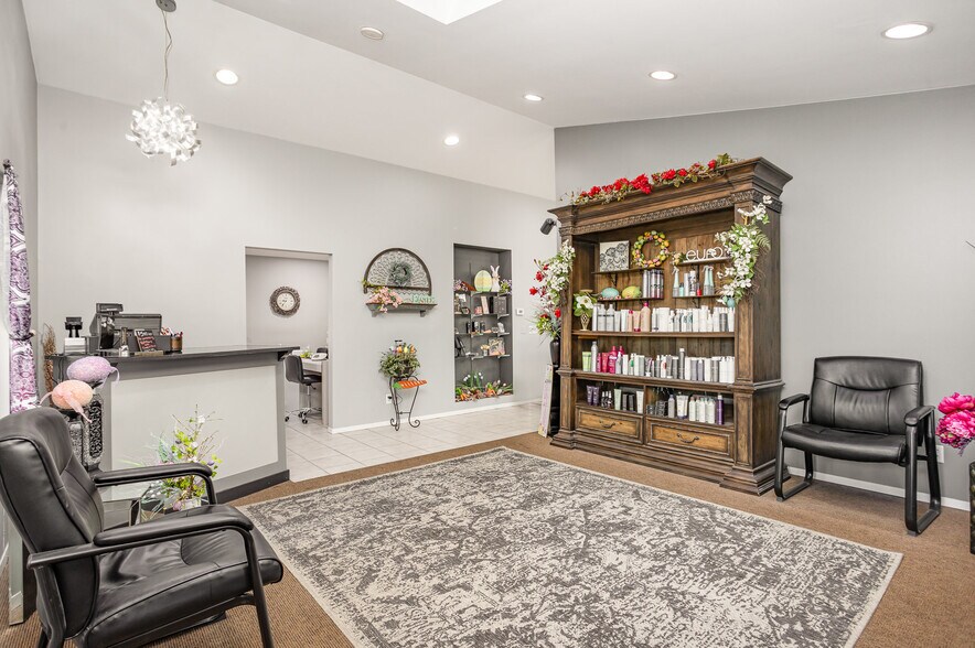 More Photos Of 3266 Fashion Square Blvd, Saginaw Freestanding For Sale