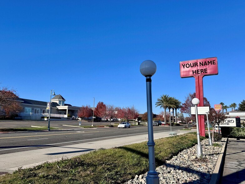 More Photos Of 1987 Hilltop Dr, Redding General Retail For Lease