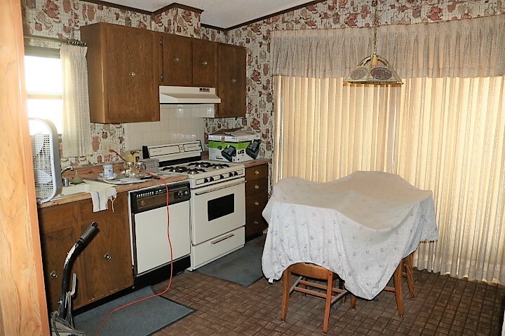 More Photos Of 127 Clayton Rd, Raton Bar For Sale