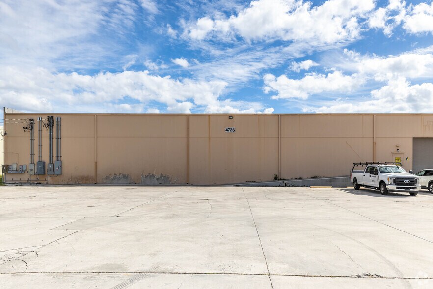 More Photos Of 4726 NW 2nd Ave, Boca Raton Warehouse For Lease