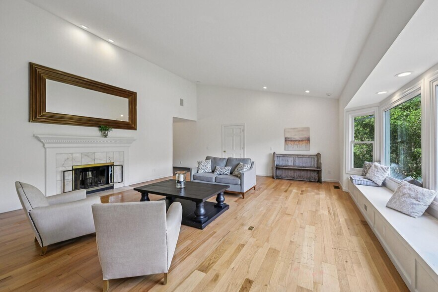 More Photos Of 1605 Lucas Valley Rd, San Rafael Healthcare For Sale