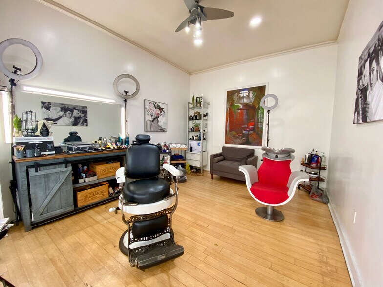 More Photos Of 107 S Front St, Memphis Office For Sale