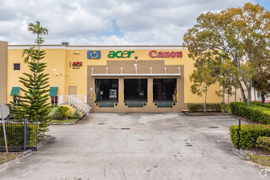 More Photos Of 3515 NW 114th Ave, Miami Warehouse For Lease