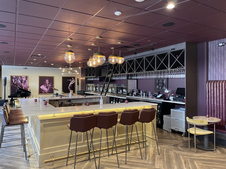 More Photos Of 35 Division Ave S, Grand Rapids Storefront For Lease