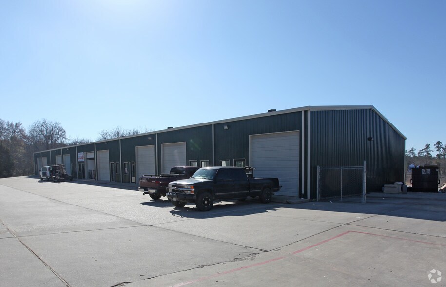 Primary Photo Of 14543 Highway 105 W, Conroe Flex For Lease