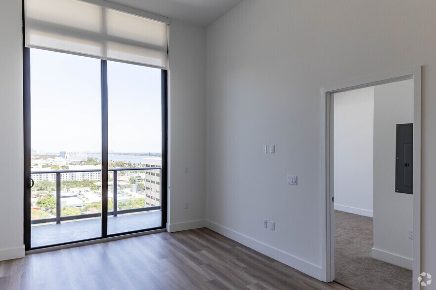 More Photos Of 345 Banyan Blvd, West Palm Beach Apartments For Lease