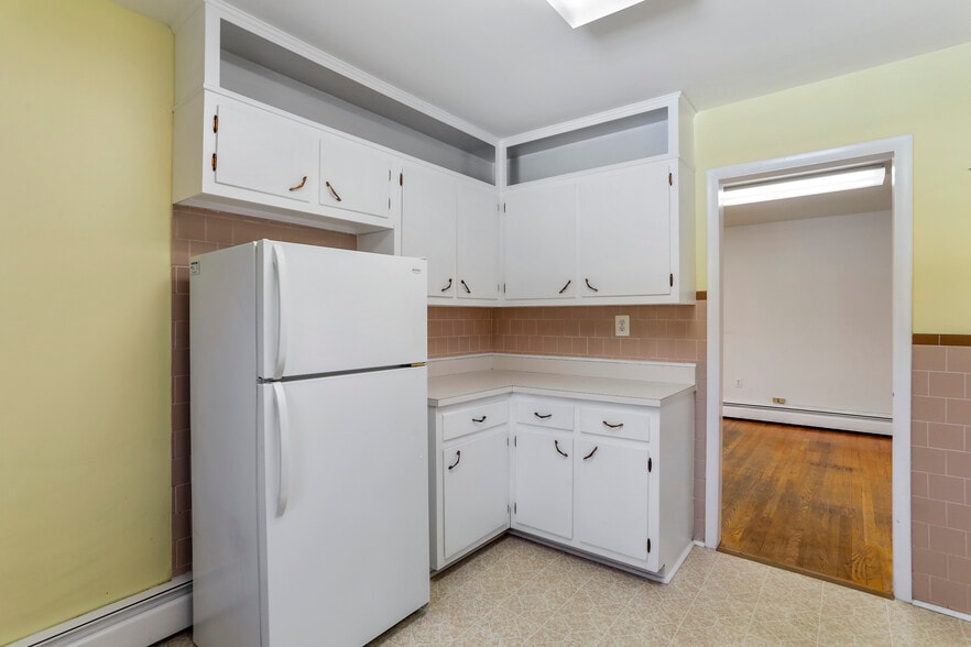 More Photos Of 2893 Jessup Rd, Jessup Office For Sale