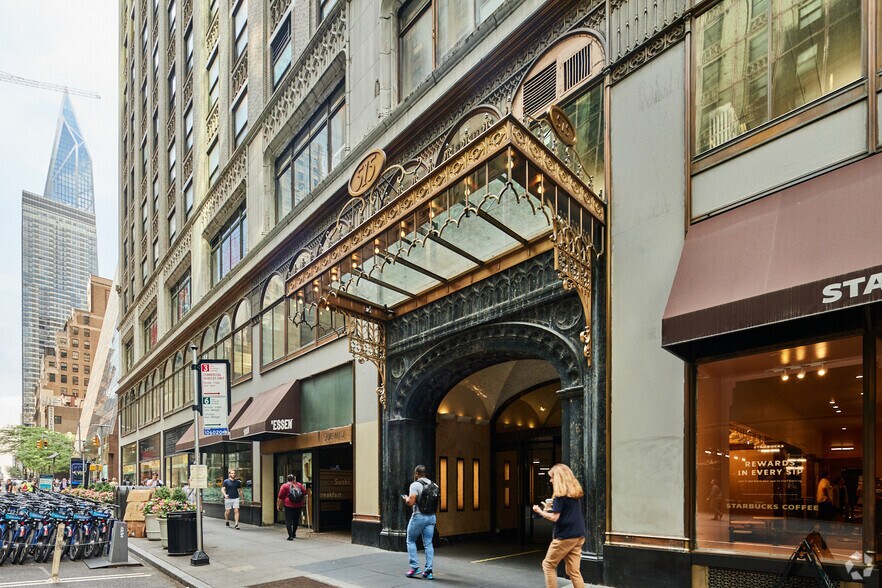 More Photos Of 515 Madison Ave, New York Office For Lease