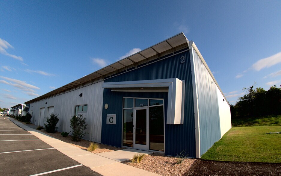 More Photos Of 2535 FM 685, Hutto Warehouse For Lease