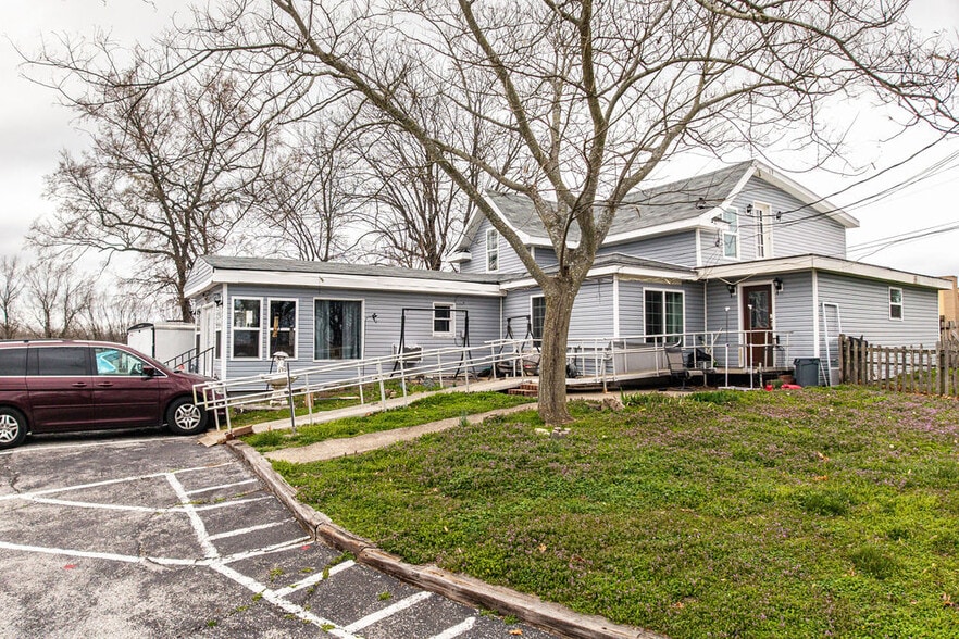 More Photos Of 10770 E State Highway 76, Branson West Hotel For Sale