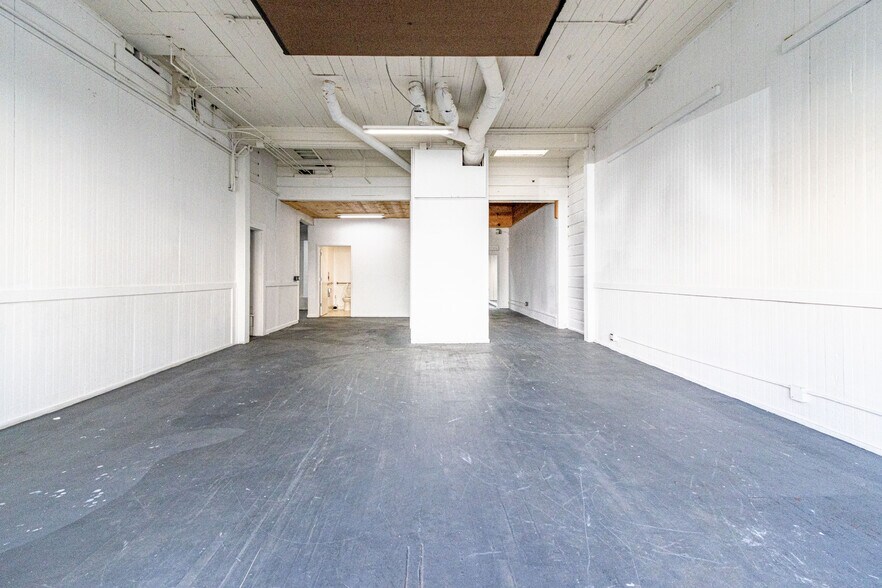 More Photos Of 2815 23rd St, San Francisco Flex For Lease