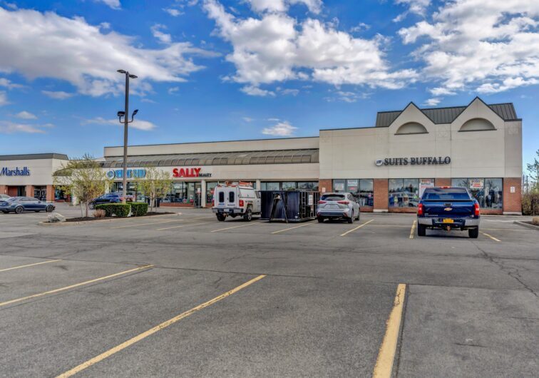 More Photos Of 3733-3735 Union Rd, Cheektowaga Unknown For Lease