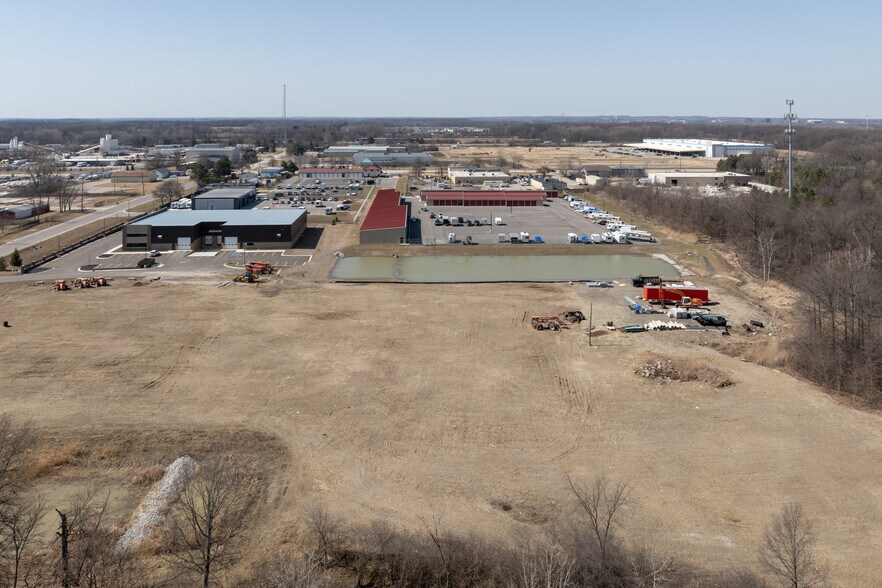More Photos Of 4183 Morgan Rd, Ypsilanti Warehouse For Lease