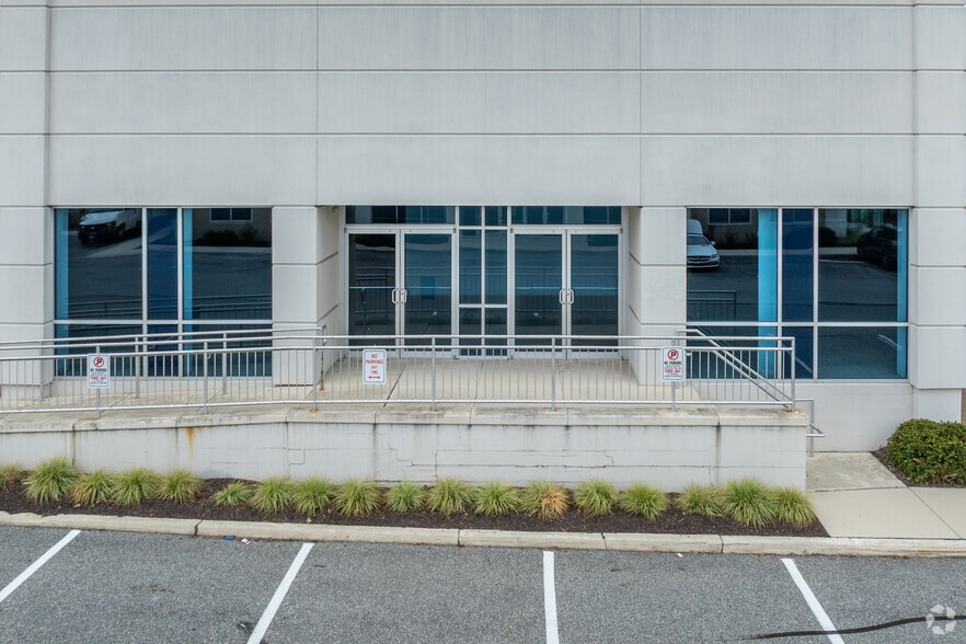 More Photos Of 7142 Ambassador Rd, Windsor Mill Distribution For Lease