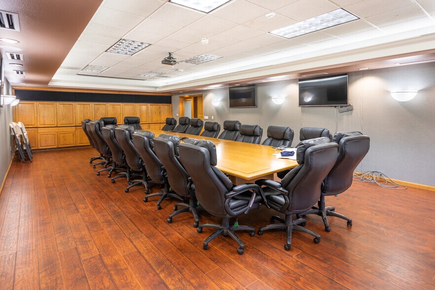 More Photos Of 1227 Bridge St, Yuba City Office For Sale