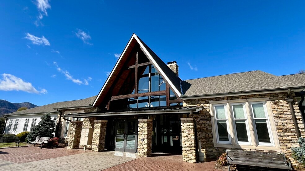 Primary Photo Of 125 N Lakeshore Dr, Lake Junaluska Office For Lease