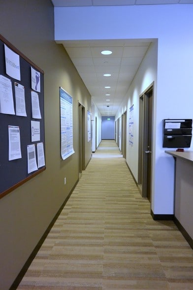 More Photos Of 2500 Crosspark Rd, Coralville Flex For Lease
