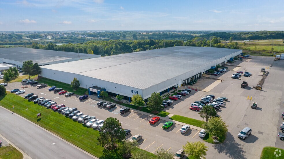 More Photos Of 8191 Logistic Dr, Zeeland Distribution For Lease