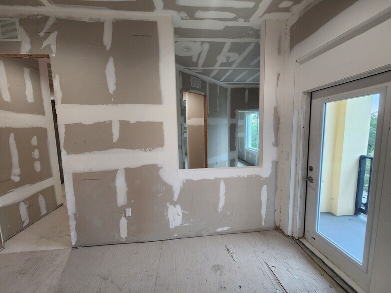 More Photos Of 2641 Fruitville Rd 0, Sarasota Medical For Sale