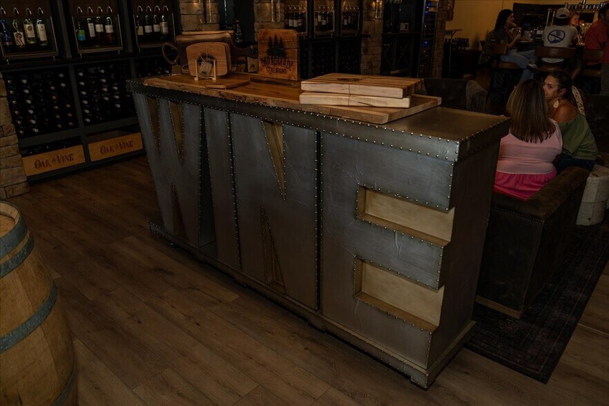 More Photos Of 114 S Broad St, Monroe General Retail For Sale