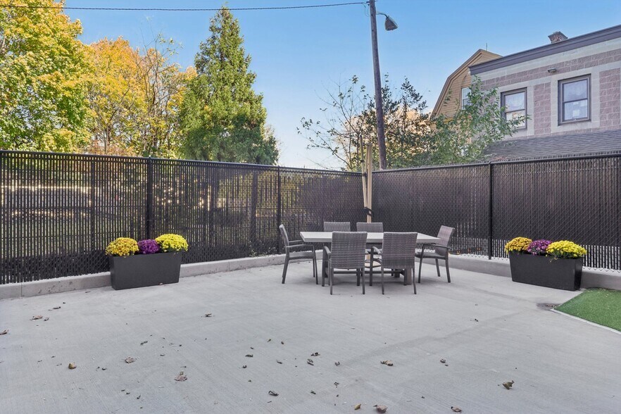 More Photos Of 34-40 Hudson St, Newark Apartments For Lease