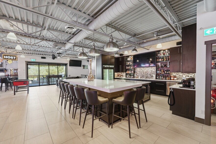 More Photos Of 935 Sherwood Ave, Coquitlam Warehouse For Sale