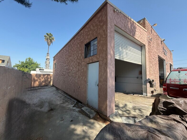 Primary Photo Of 1259-1265 Broadway, El Cajon Auto Repair For Lease