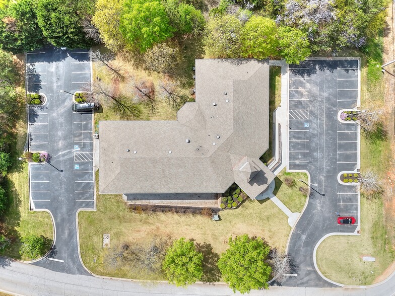 More Photos Of 500 Plantation Park Dr, Loganville Office For Sale