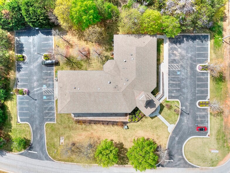 More Photos Of 500 Plantation Park Dr, Loganville Office For Lease