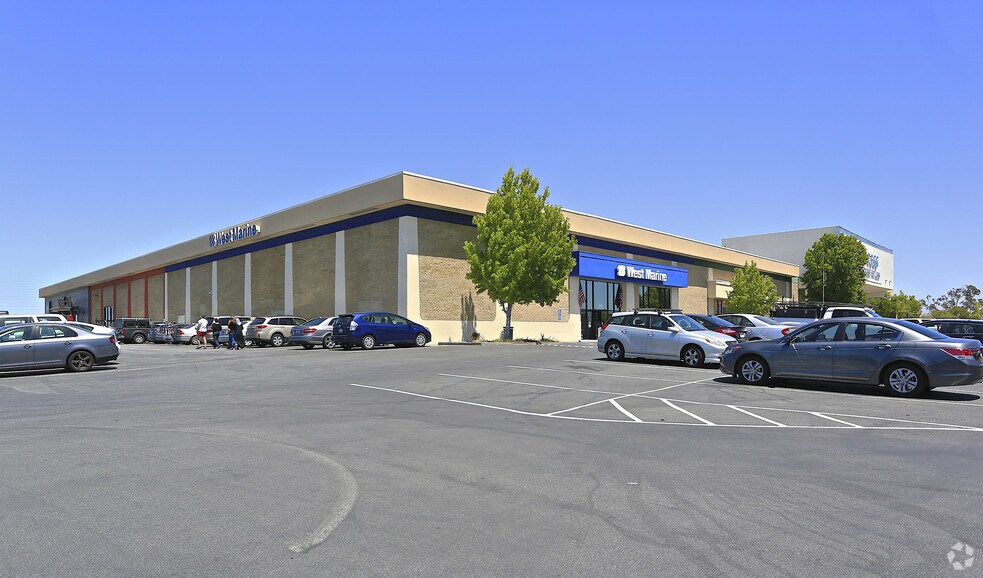 More Photos Of 1119 Industrial Rd, San Carlos General Retail For Lease