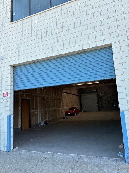 More Photos Of 3450 3rd St, San Francisco Warehouse For Lease
