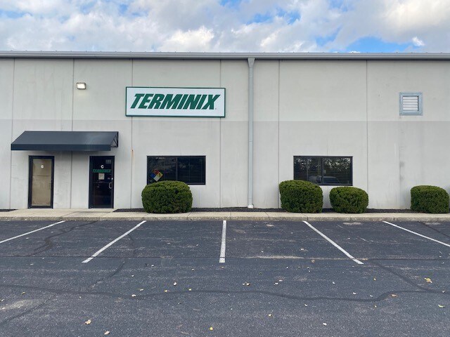 More Photos Of 3455 Centerpoint Dr, Grove City Warehouse For Sale