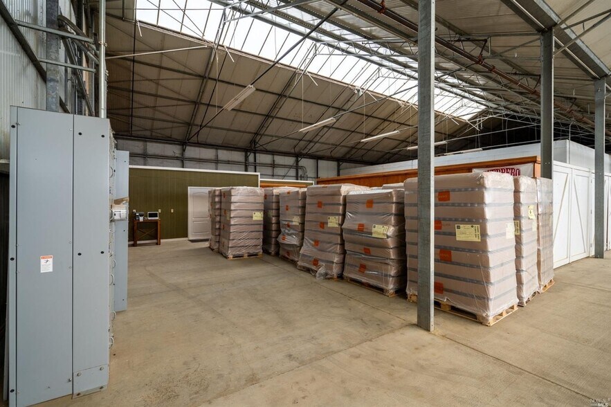 More Photos Of 6760 Pleasants Valley Rd, Vacaville Warehouse For Lease