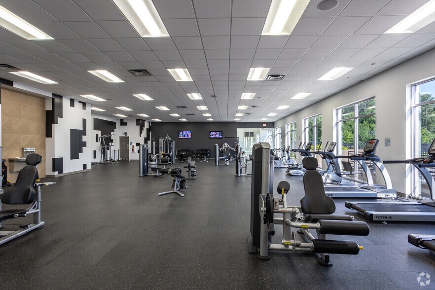 More Photos Of 4505 Derrick Industrial Pky, Atlanta Distribution For Lease