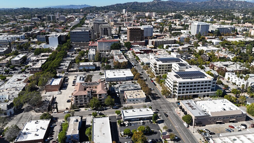 More Photos Of 1038 E Colorado Blvd, Pasadena Drugstore For Lease