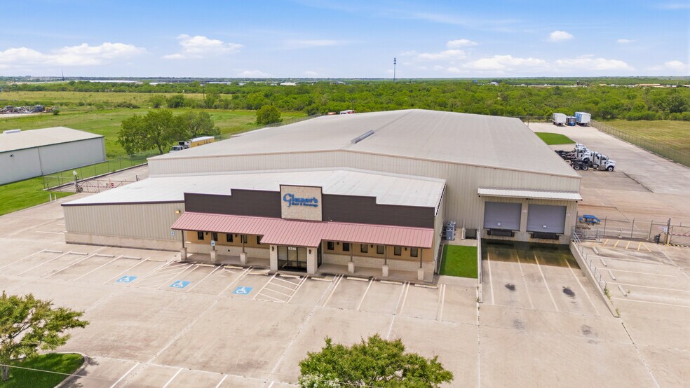 More Photos Of 8316 Lone Tree Rd, Victoria Industrial For Lease