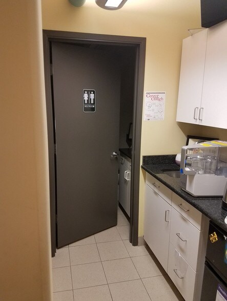 More Photos Of 4335 W Irving Park Rd, Chicago Apartments For Sale
