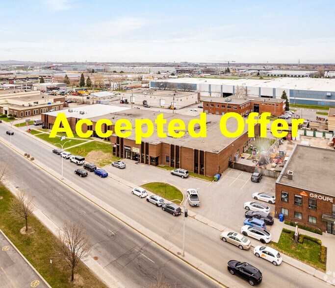 More Photos Of 78-80 Boul Brunswick, Dollard-des-Ormeaux Light Distribution For Sale