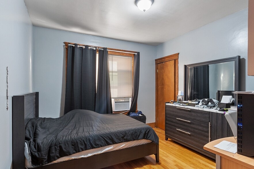 More Photos Of 36-38 Houghton St, Worcester Apartments For Sale