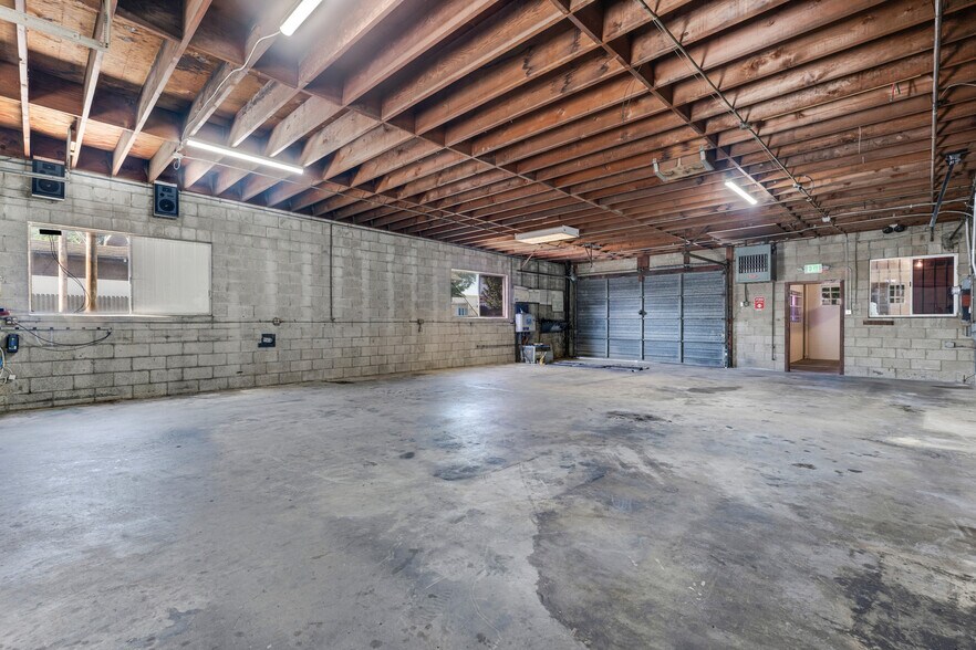 More Photos Of 11606 Inglewood Ave, Hawthorne Auto Repair For Lease