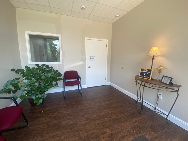 More Photos Of 1 Corporate Center Dr W, Broadview Heights Flex For Sale